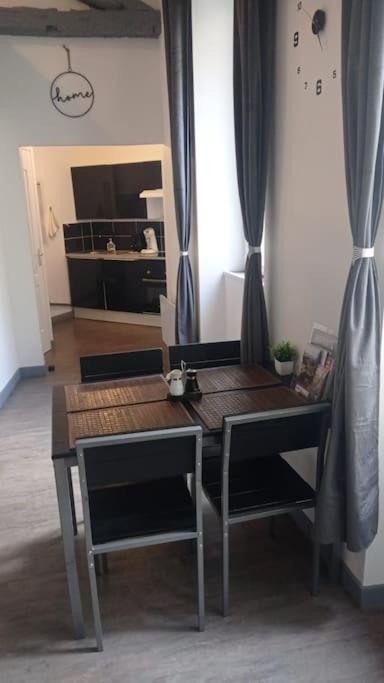 Appartement Coeur De Ville! Foix Exterior foto